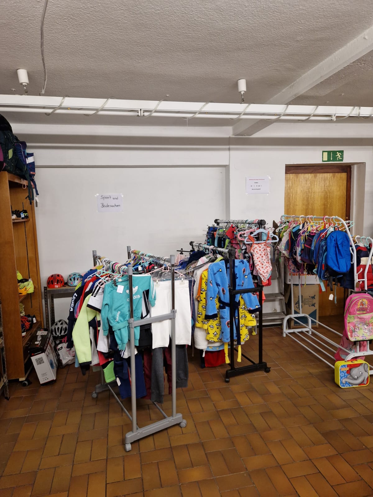 Sport und Badesachen